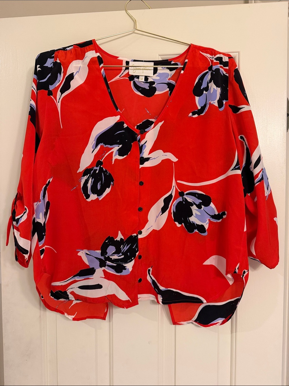 Yumi Kim Red Floral V-Neck Button Front Blouse